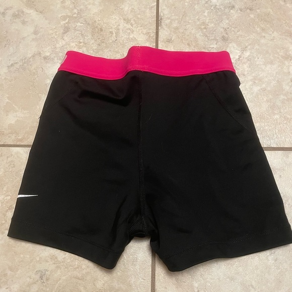 Nike pro shorts xs - Picture 3 of 3